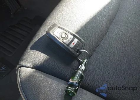 2015 BMW X3 xDrive28I из США, поврежденный, VIN 5UXWX9C58F0D53162